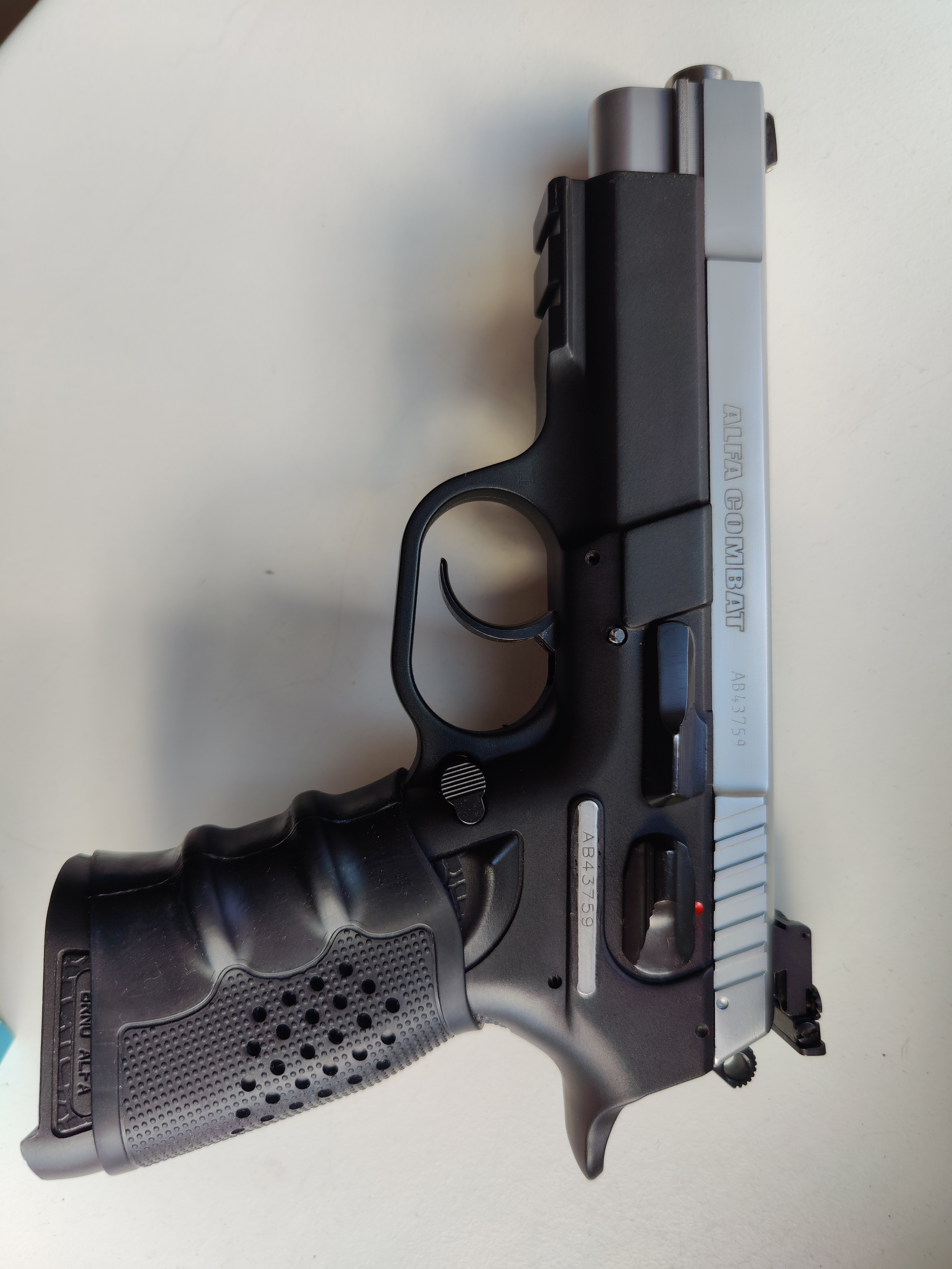 Annonce: Alfa Combat 9mm